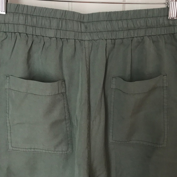 Universal Thread Shorts - Picture 4 of 6